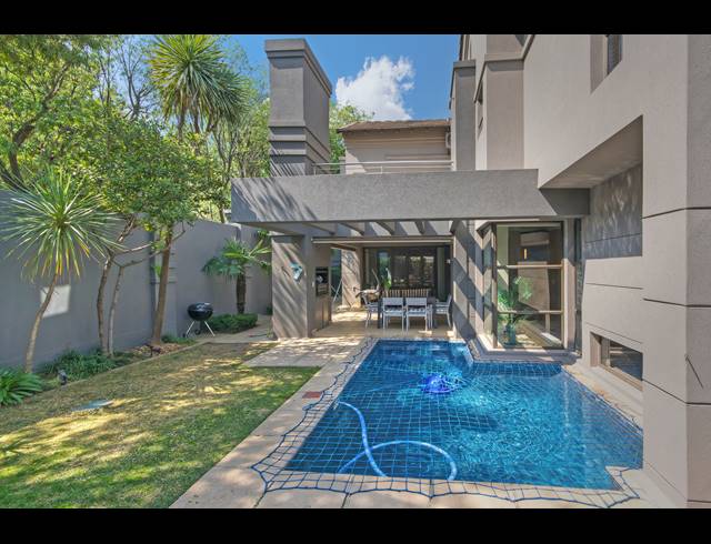 4 BEDROOM CLUSTER FOR SALE IN WOODMEAD